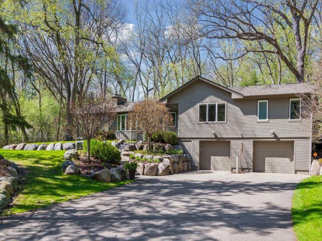 11608 Live Oak Drive Minnetonka MN 55305 - MLS# 7021105