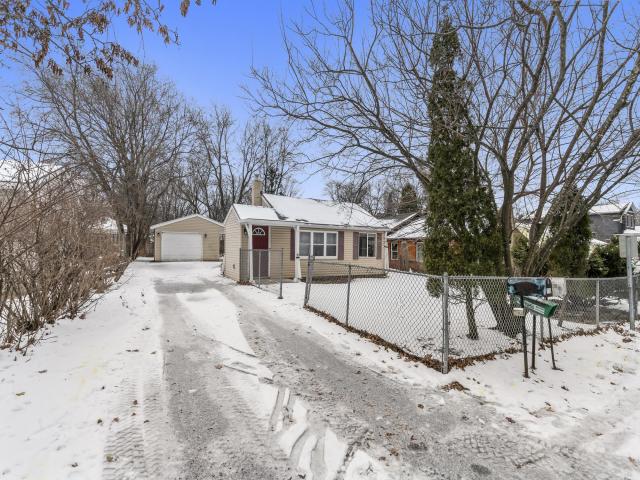 176 Hanson Road Mahtomedi MN 55115 - MLS# 7021400