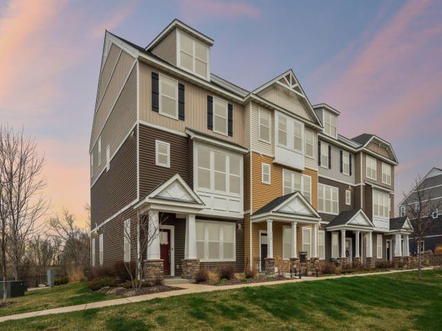 623 Satori Way Chaska MN 55318 - MLS# 7021527