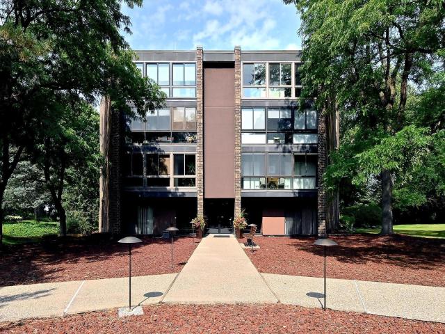 1700 Lexington Avenue S Unit 403 Mendota Heights MN 55118 - MLS# 7021745