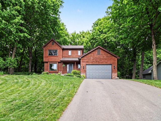 2714 Shadow Wood Court Chaska MN 55318 - MLS# 7022393