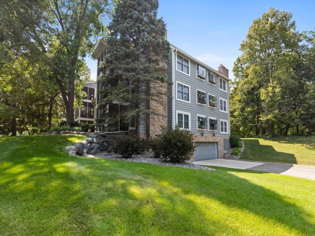 3000 Saint Albans Mill Road Unit 103 Hopkins MN 55305 - MLS# 7022449