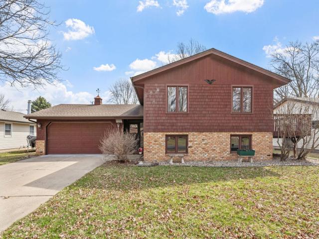 1079 Monroe Street S Shakopee MN 55379 - MLS# 7022788