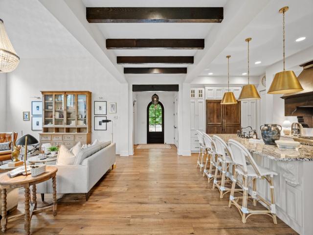 11697 Aster Way Woodbury MN 55129 - MLS# 7023047