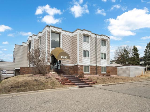10630 Rockford Road Unit 109 Minneapolis MN 55442 - MLS# 7023408