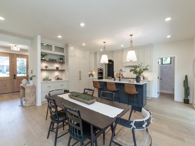 625 Ivy Falls Avenue Mendota Heights MN 55118 - MLS# 7023552