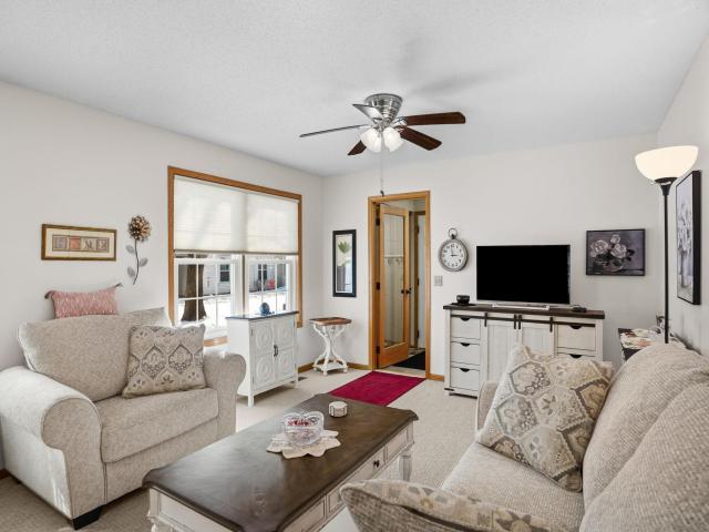 114 Carmel Avenue W Unit 15 Saint Paul MN 55118 - MLS# 7023580