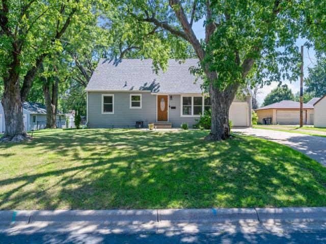 853 Minnesota Street S Shakopee MN 55379 - MLS# 7024292