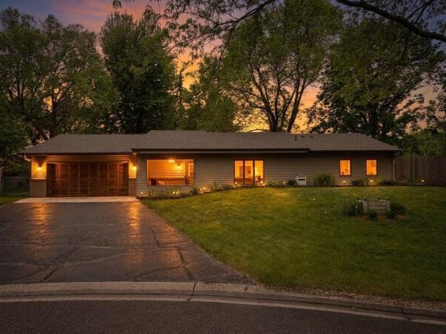 9069 Jeffery Avenue S Cottage Grove MN 55016 - MLS# 7024382