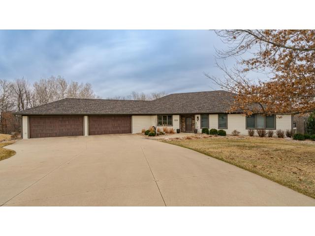 1105 Greystone Lane SW Rochester MN 55902 - MLS# 7024817