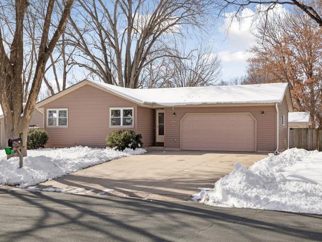 1186 Quincy Street Shakopee MN 55379 - MLS# 7025059