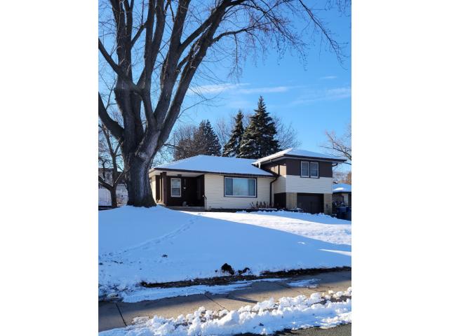 821 16th Avenue N South Saint Paul MN 55075 - MLS# 7025113