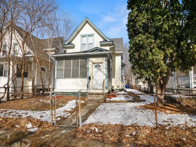 745 Fuller Avenue Saint Paul MN 55104 - MLS# 7025137