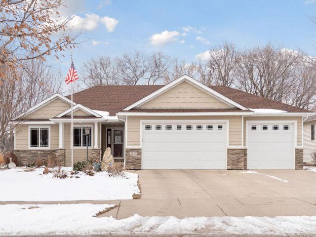 2215 Greenfield Drive E Northfield MN 55057 - MLS# 7025394