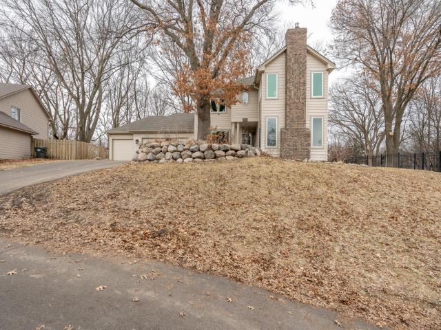 4809 Four Seasons Drive Saint Paul MN 55122 - MLS# 7025410