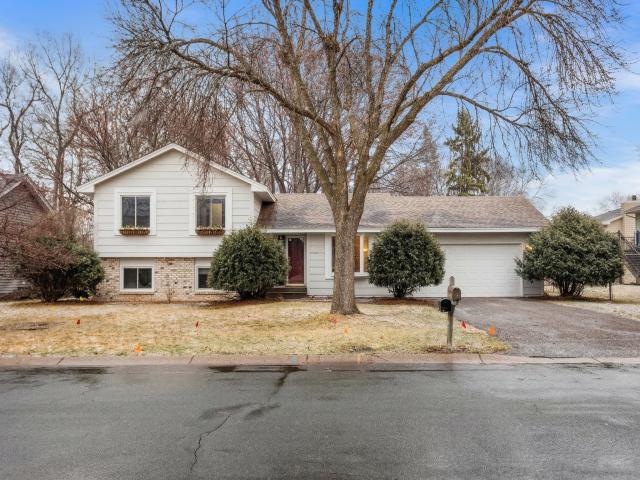 6320 Larch Lane N Maple Grove MN 55369 - MLS# 7026270