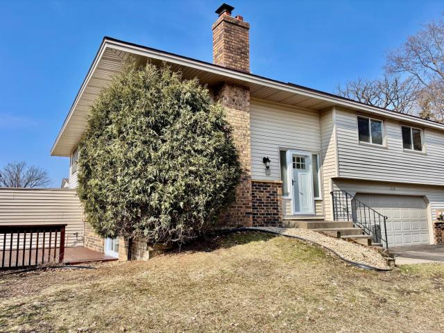 1639 Hickory Lane Saint Paul MN 55122 - MLS# 7026323