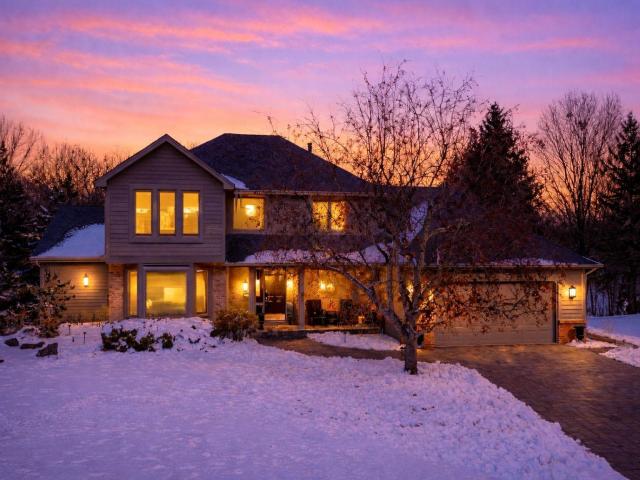 2257 Mahogany Way Saint Paul MN 55122 - MLS# 7026369