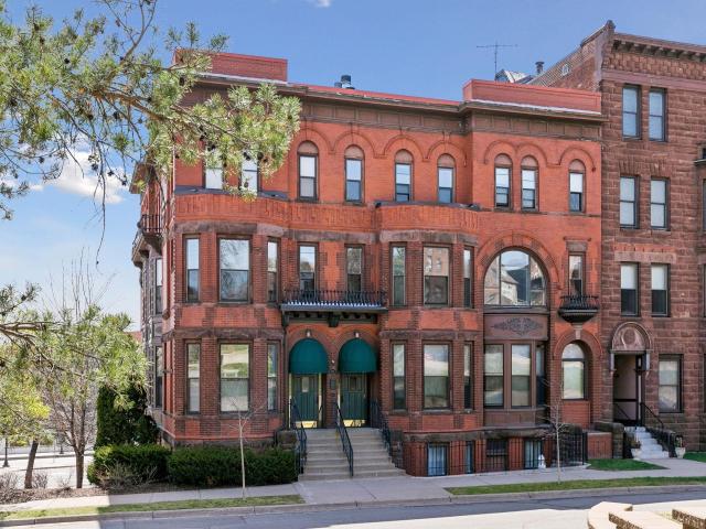 162 College Avenue W Unit 5 Saint Paul MN 55102 - MLS# 7026801