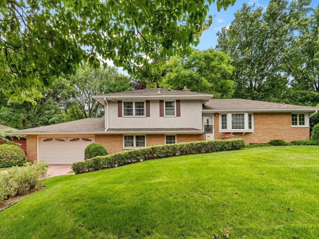 3081 Chatsworth Street N Saint Paul MN 55113 - MLS# 7027086