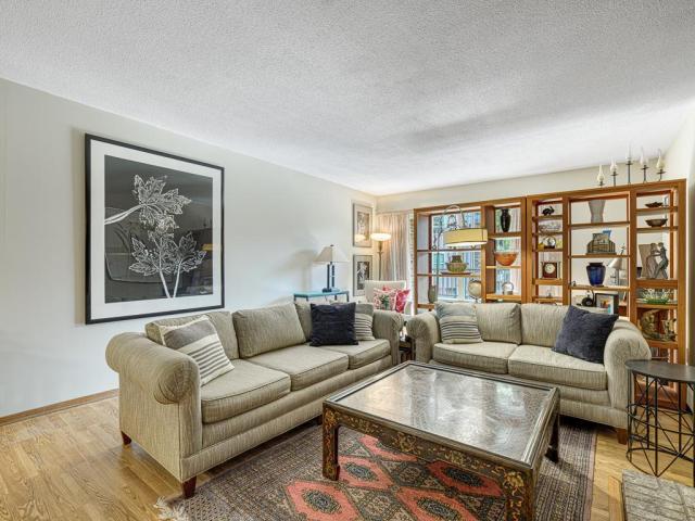 2220 Midland Grove Road Unit 202 Saint Paul MN 55113 - MLS# 7027369