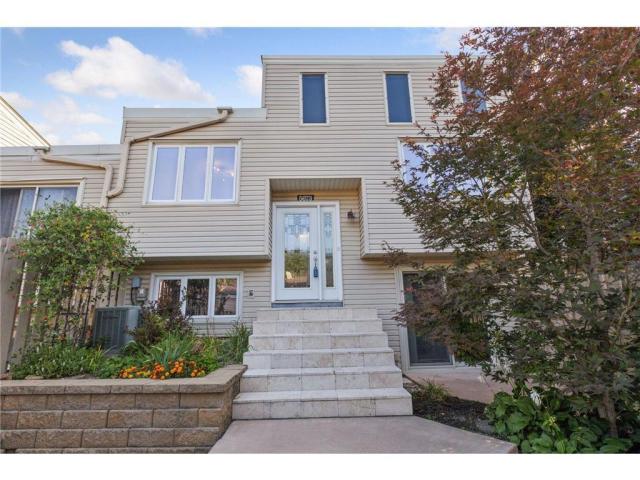 5673 W Bavarian Pass Minneapolis MN 55432 - MLS# 7027631