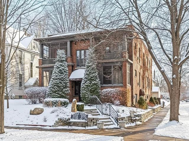 918 Goodrich Avenue Unit A Saint Paul MN 55105 - MLS# 7027678