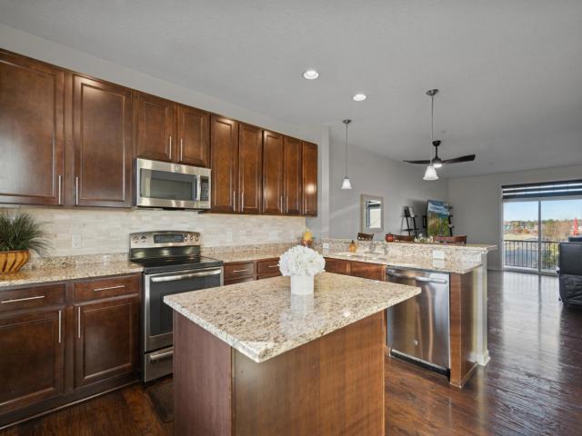 8961 SW Village Loop Chanhassen MN 55317 - MLS# 7027722