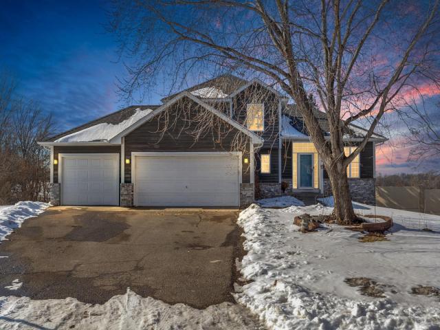 2045 Safari Heights Trail Eagan MN 55122 - MLS# 7027800