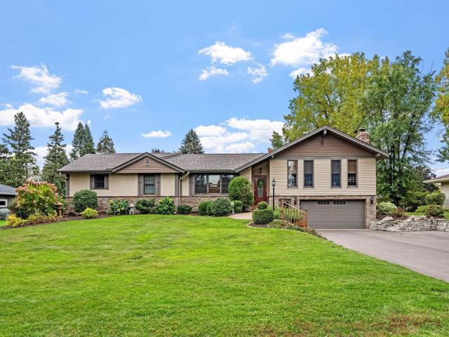 2476 Tierney Avenue E Saint Paul MN 55109 - MLS# 7027804