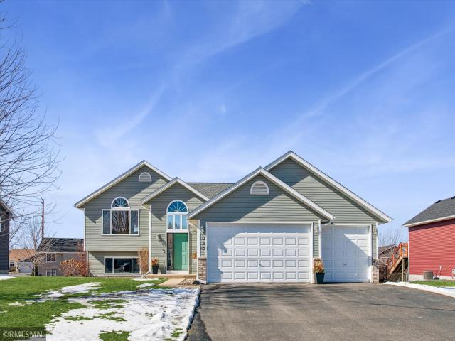 212 Pine Street Cannon Falls MN 55009 - MLS# 7028332