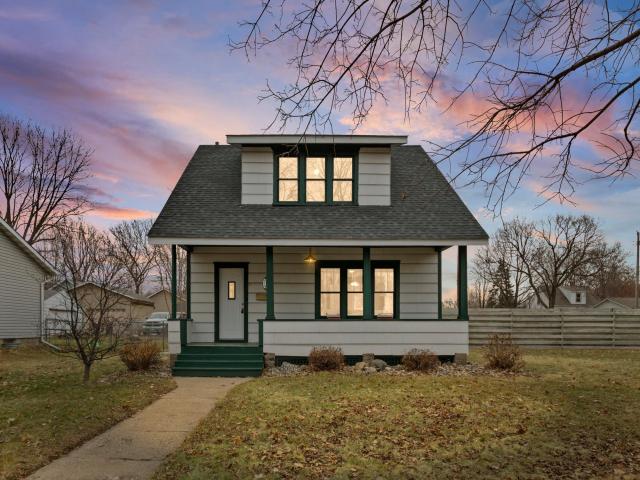 844 Portland Avenue Saint Paul Park MN 55071 - MLS# 7028739