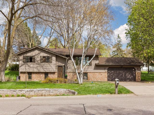 2720 Pineview Lane N Minneapolis MN 55441 - MLS# 7028754