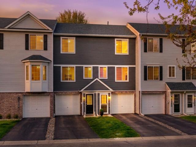 15525 Foghorn Lane Unit 202 Apple Valley MN 55124 - MLS# 7028790