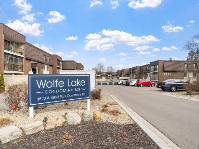 4820 Park Commons Drive Unit 21 Minneapolis MN 55416 - MLS# 7029022