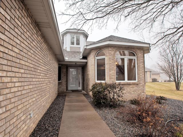 1212 Silverthorn Court Saint Paul MN 55126 - MLS# 7029142