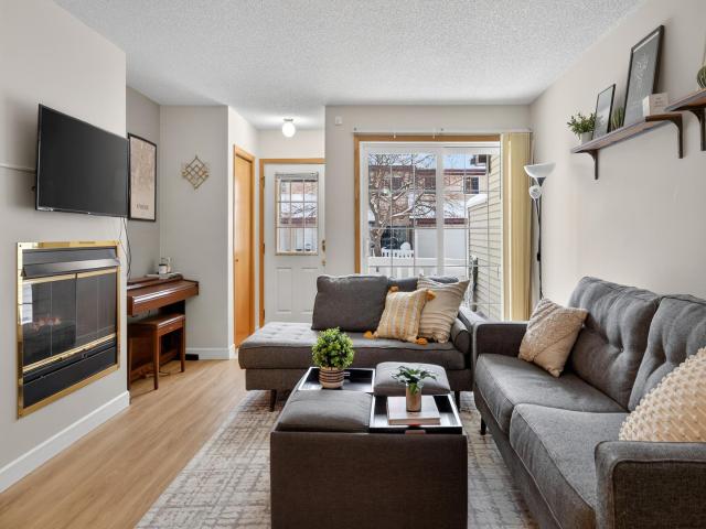 4065 Wilshire Circle Unit 8 Shoreview MN 55126 - MLS# 7029290