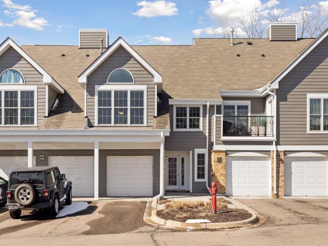 6050 Chasewood Parkway Unit 202 Hopkins MN 55343 - MLS# 7029520