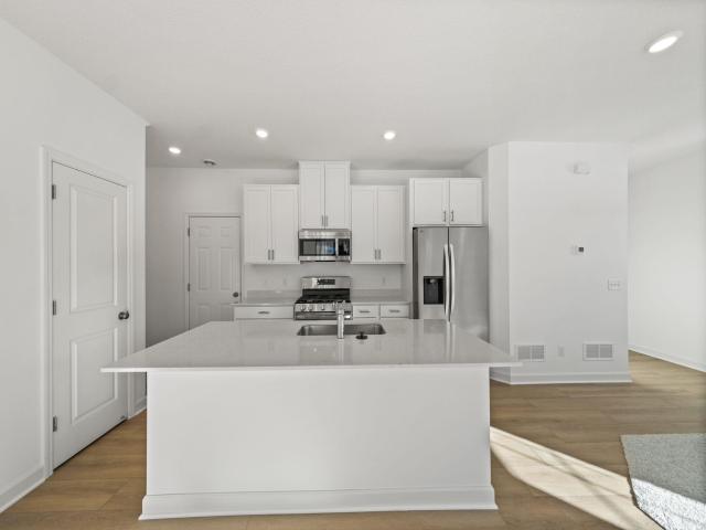 11046 203rd Street W Lakeville MN 55044 - MLS# 7029625