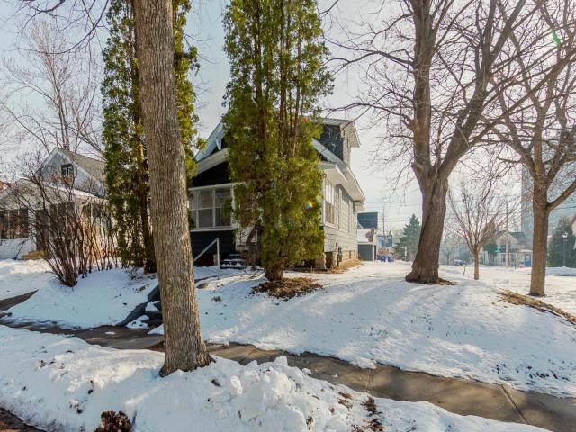 1002 Avon Street N Saint Paul MN 55103 - MLS# 7030209