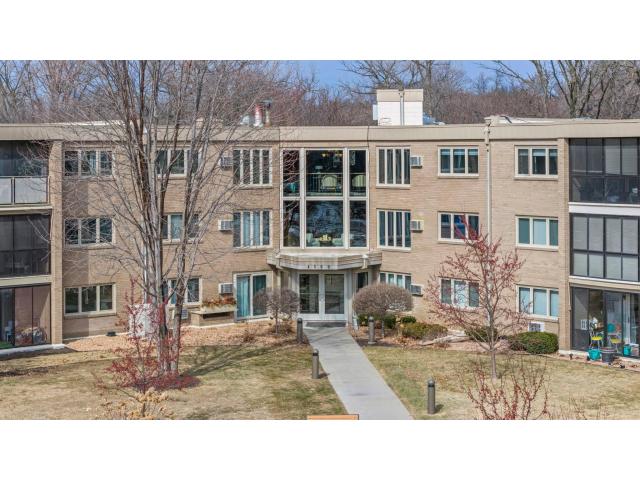 4360 Brookside Court Unit 304 Minneapolis MN 55436 - MLS# 7030232