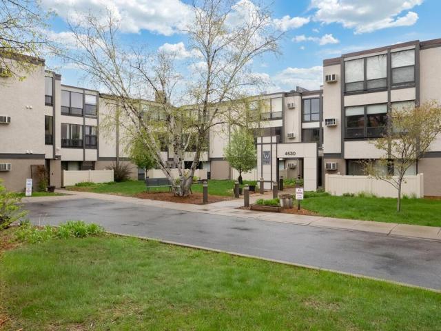 4530 Park Commons Drive Unit 123 Minneapolis MN 55416 - MLS# 7030284