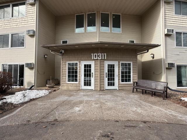 10311 Cedar Lake Road Unit 111 Hopkins MN 55305 - MLS# 7031204