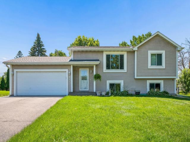 4748 Erickson Drive Minneapolis MN 55428 - MLS# 7031209
