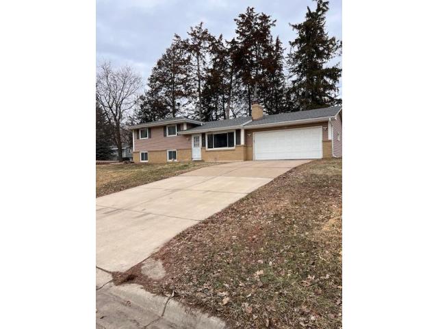 8624 Cherokee Drive N Minneapolis MN 55428 - MLS# 7031333