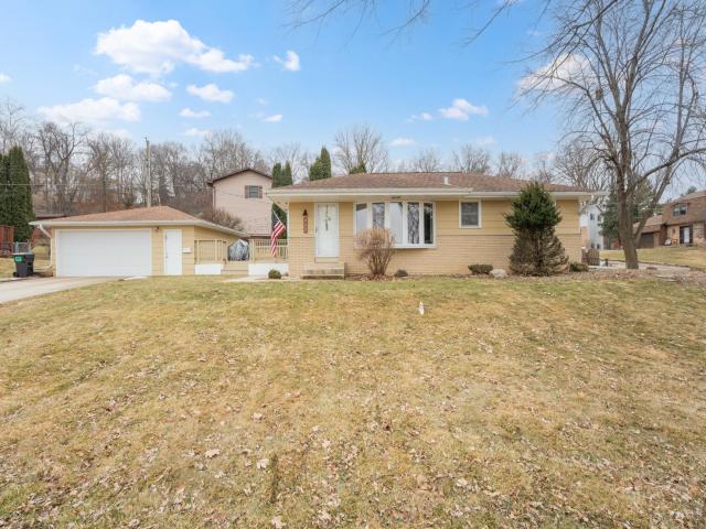 932 24th Street NW Rochester MN 55901 - MLS# 7031634