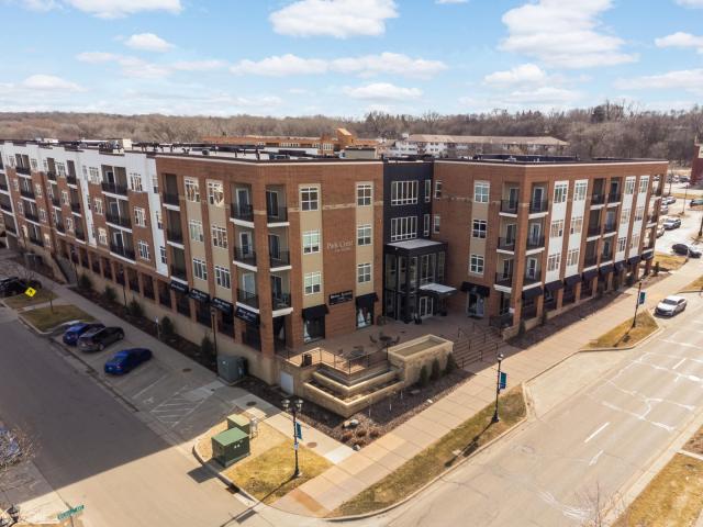 12501 Nicollet Avenue Unit 401 Burnsville MN 55337 - MLS# 7032018