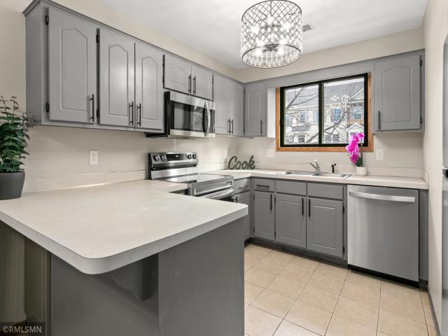 7578 13th Street N Saint Paul MN 55128 - MLS# 7032638