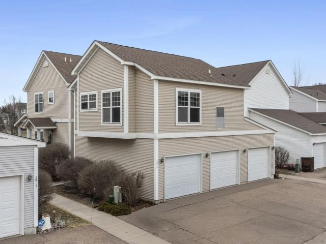 2923 Hemingway Drive Chaska MN 55318 - MLS# 7033461
