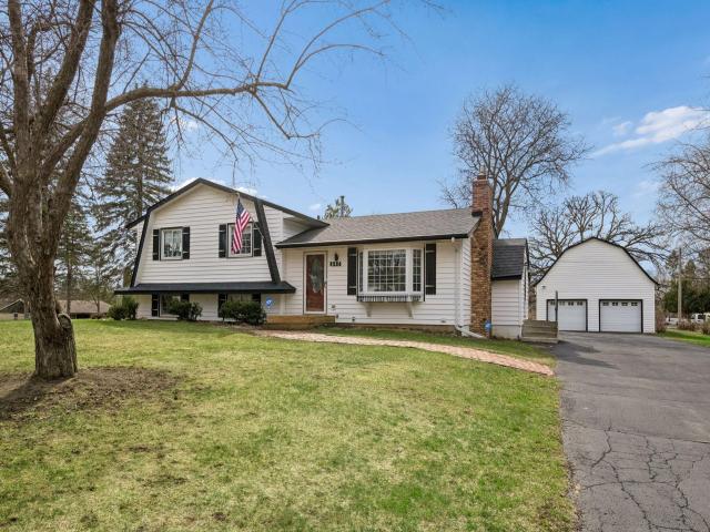 8224 Hillside Drive Eden Prairie MN 55347 - MLS# 7033621